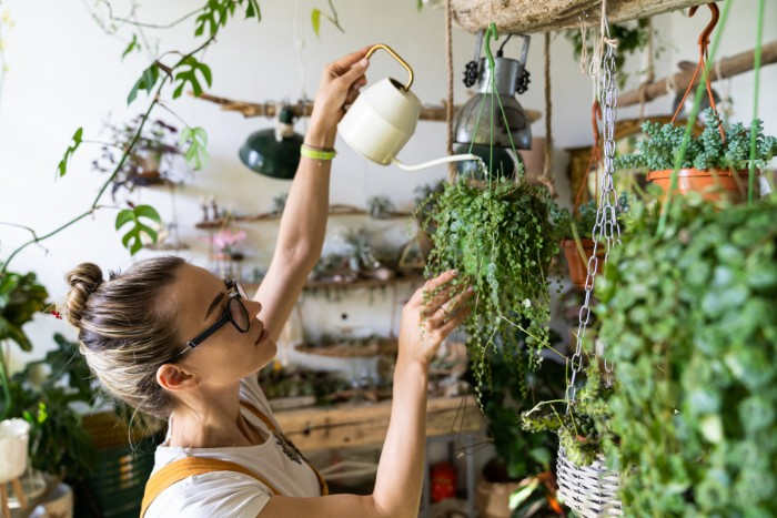12 Best NYC Side Hustles to Make Extra Cash in the City That Never Sleeps
