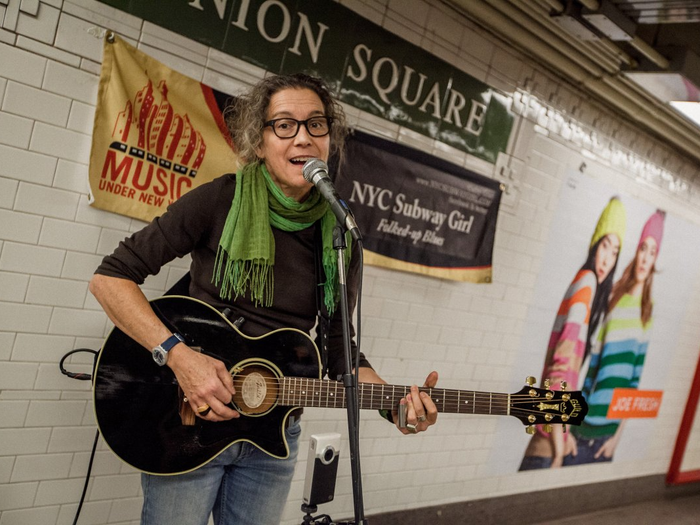 12 Best NYC Side Hustles to Make Extra Cash in the City That Never Sleeps